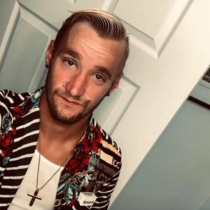 Meet your Posher, Christopher